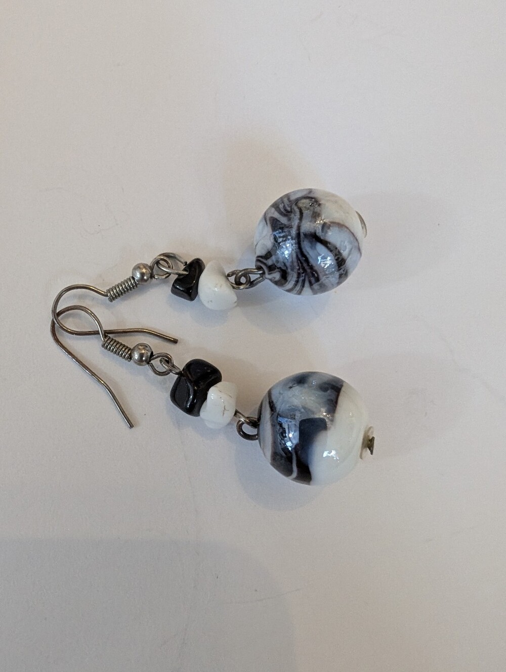 Vintage Black and White Swirl Lampwork Art Glass Drop Earrings